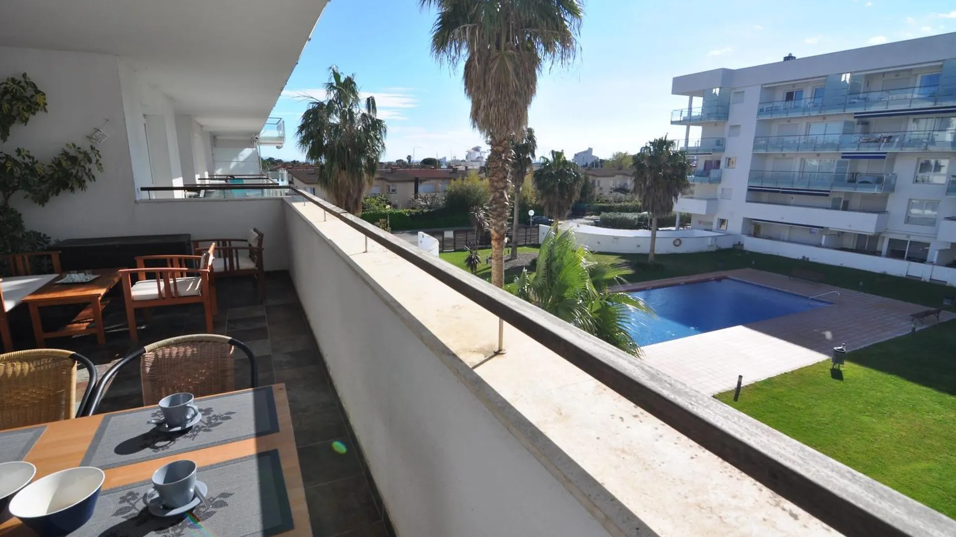 Rnet - 221 Porto Marina Roses Costa Brava Apartment Spain